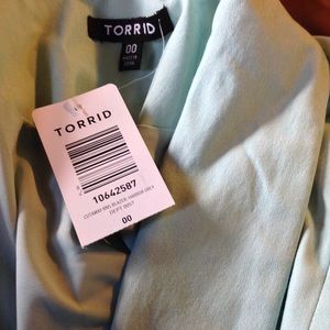 Torrid Cutaway RNS Blazer size 00